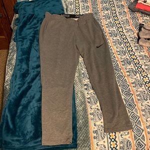 Men’s Nike Tapered Sweatpants